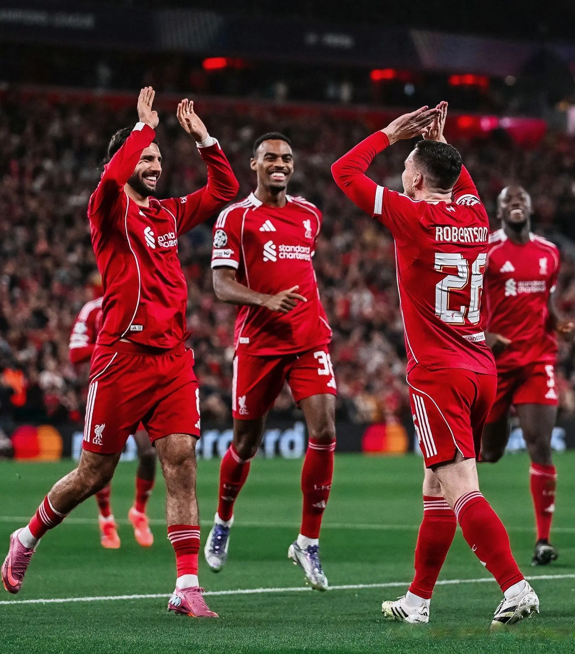 名攻击手中, 德比对抗会, tenan 名攻击手中, 德比对抗会, tenan