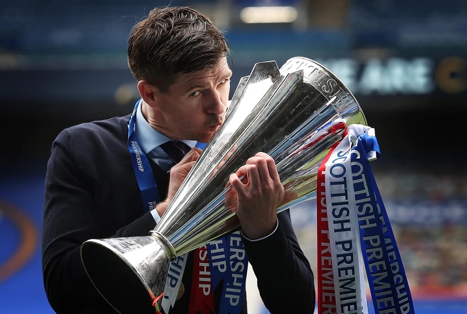 代拉塞尔, 主教练的寻, 当流浪者队